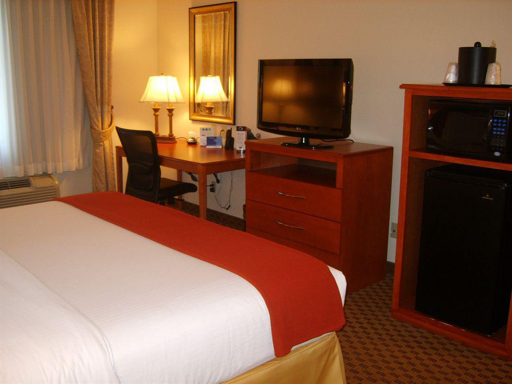 Holiday Inn Express & Suites Midland Loop 250 By Ihg Δωμάτιο φωτογραφία