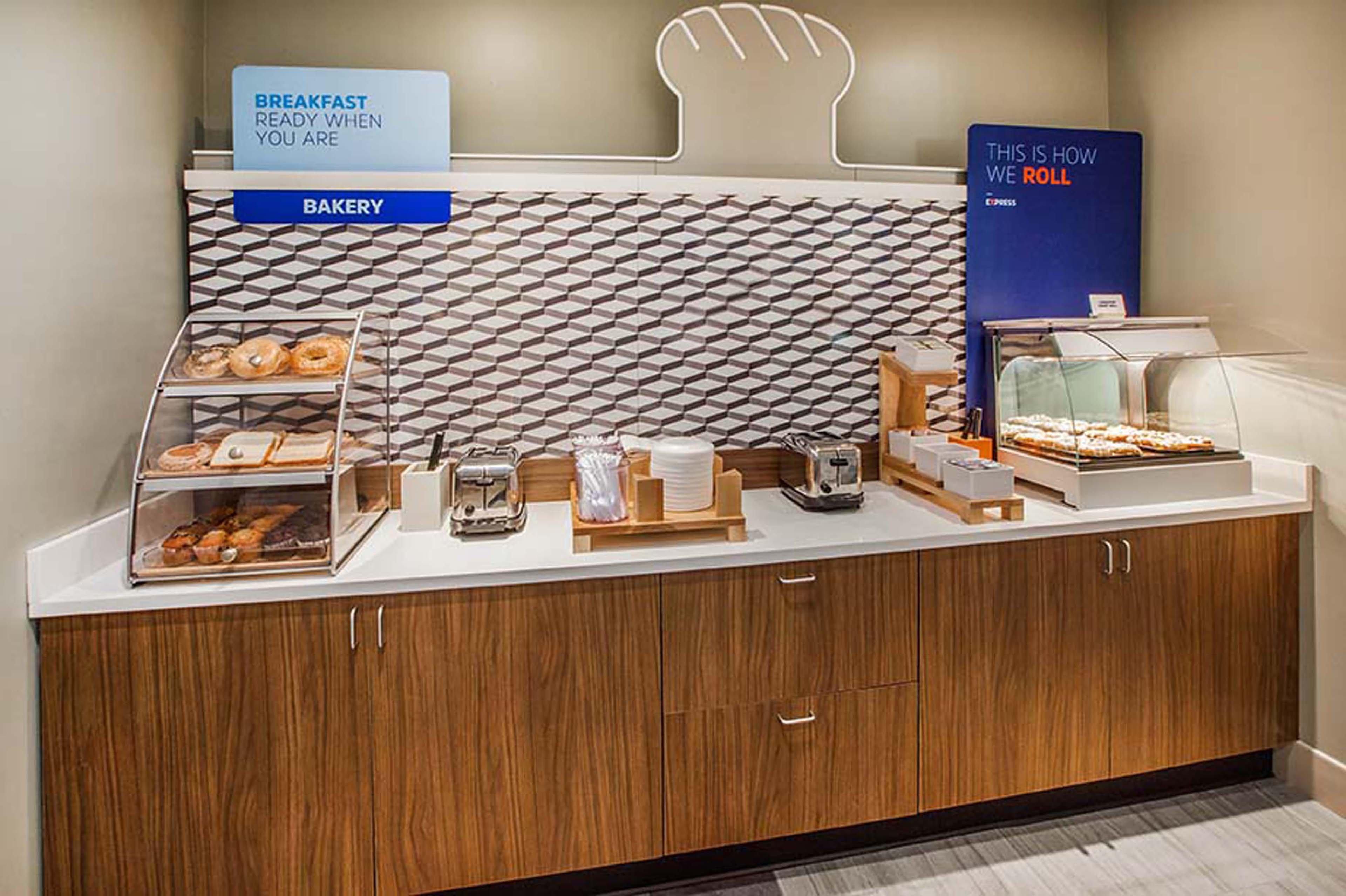 Holiday Inn Express & Suites Midland Loop 250 By Ihg Εξωτερικό φωτογραφία