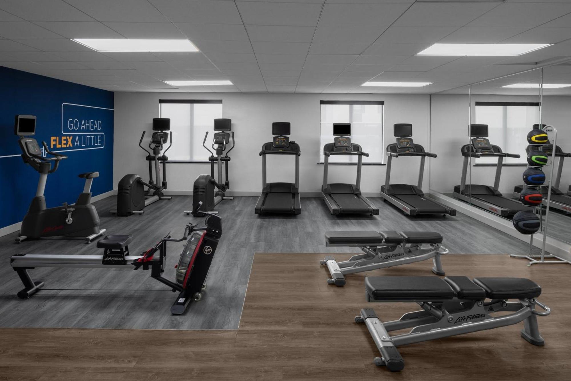 Holiday Inn Express & Suites Midland Loop 250 By Ihg Εξωτερικό φωτογραφία